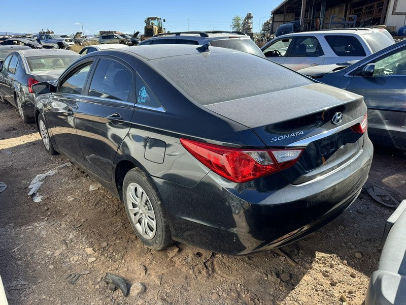 Used Left Headlight Assembly fits: 2012 Hyundai Sonata GL Canada L. Le