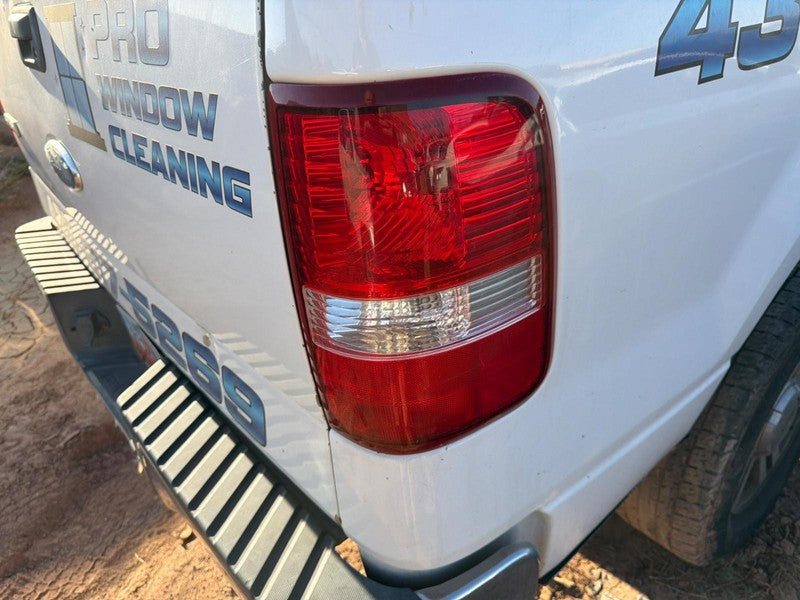 Used Right Tail Light Assembly fits: 2007 Ford F150 PICKUP New Style S