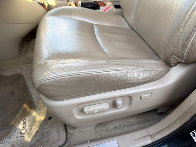 2004 Lexus RX330 Driver Side Front Seat