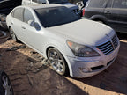 Used Left Headlight Assembly fits: 2012 Hyundai Equus xenon HID adapti