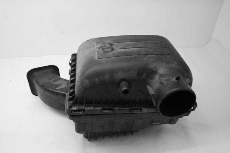 Used Air Cleaner Assembly fits: 2002 Dodge 1500 PICKUP  Grade A