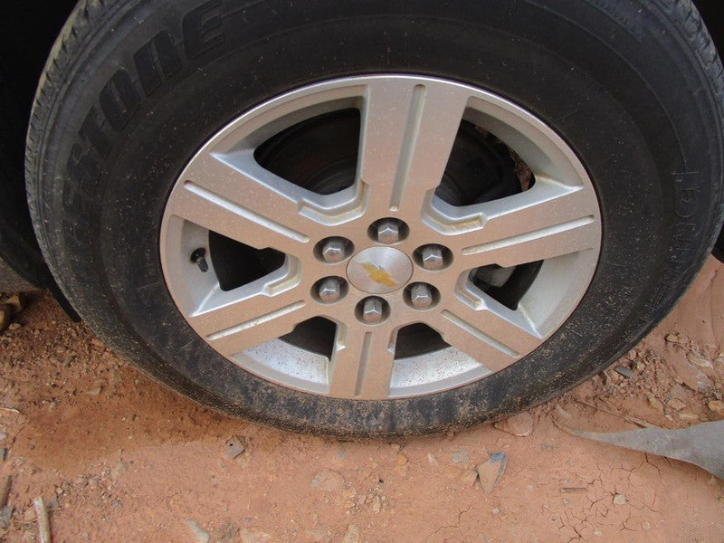 Used Wheel fits: 2009 Chevrolet Traverse 18x7-1/2 aluminum Grade A