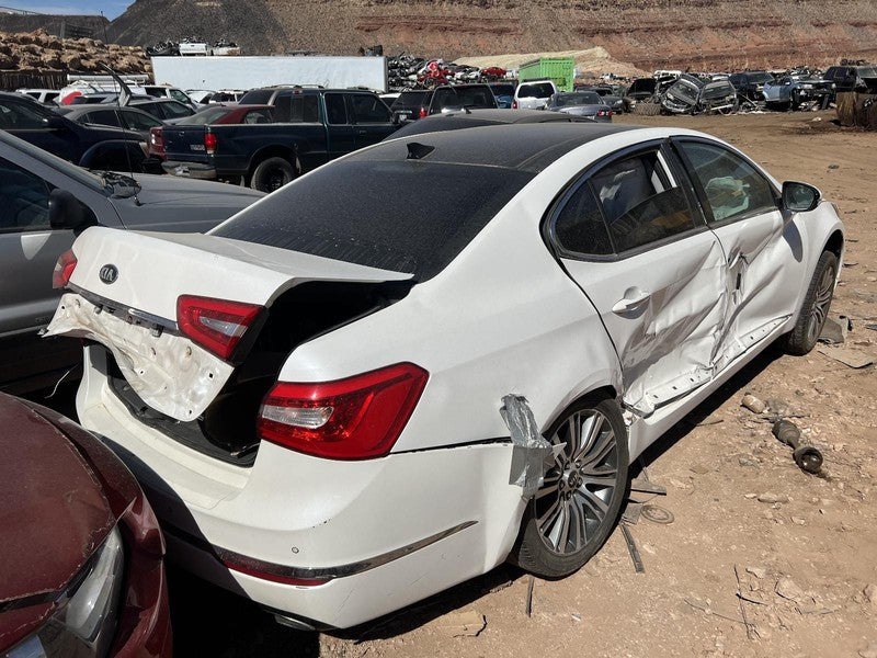 Used Left Headlight Assembly fits: 2014 Kia Cadenza US market xenon HI