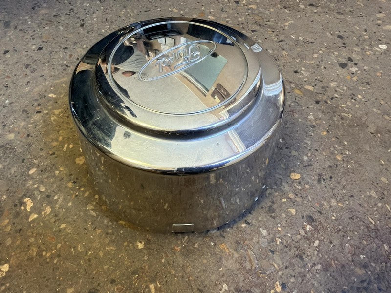 2005 FORD E350 VAN Rear Center Cap ID F5TA-1A096-UB