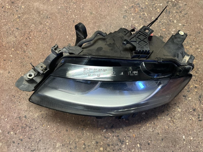 Used Left Headlight Assembly fits: 2009 Audi A4 Sdn halogen L. Left Gr