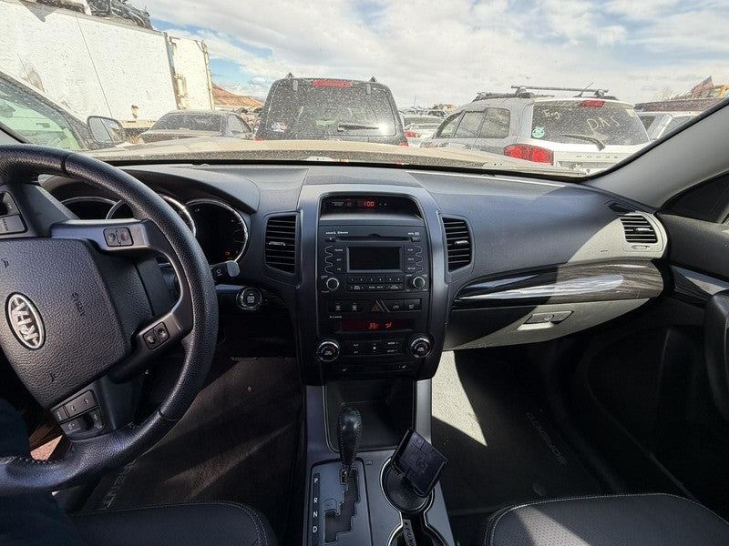 Used Air Cleaner Assembly fits: 2011 Kia Sorento 3.5 Grade A