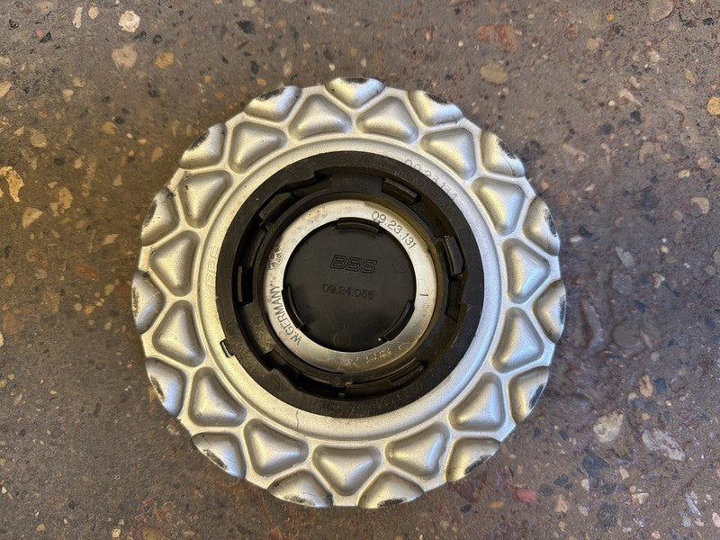 91 MAZDA RX7 Center Cap CENTER ID 09.24.036, RING ID 09.23.134