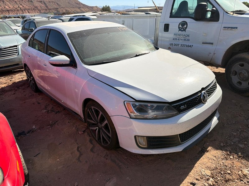 Used Front Left Seat Front fits: 2012 Volkswagen Jetta gli Sdn Base bu