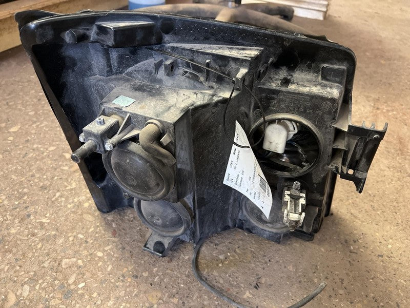 Used Left Headlight Assembly fits: 2004 Cadillac Escalade Left Grade A