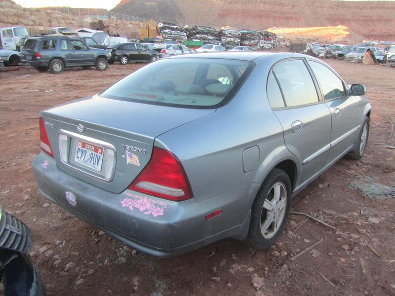Used Wheel fits: 2004 Suzuki Verona 16x6 aluminum 5 spoke Grade A