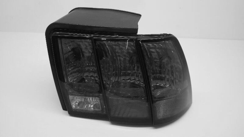 Used Right Tail Light Assembly fits: 2000 Ford Mustang Right Grade A