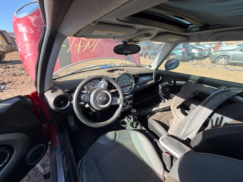 Used Front Left Seat Front fits: 2007 Mini COOPER bucket air bag manua
