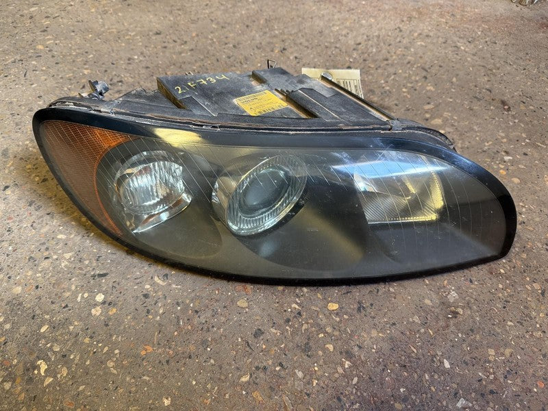 Used Left Headlight Assembly fits: 2010 Volvo 70 SERIES Conv w/o xenon