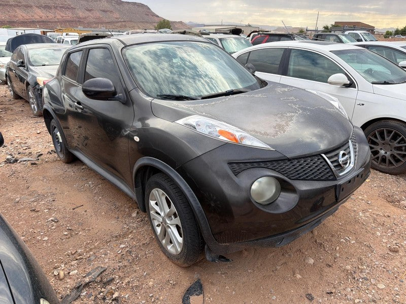 Used Front Right Seat Front fits: 2011 Nissan Juke cloth manual Front 