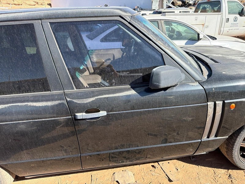Used Front Right Door Assembly Front fits: 2004 Land rover Range rover