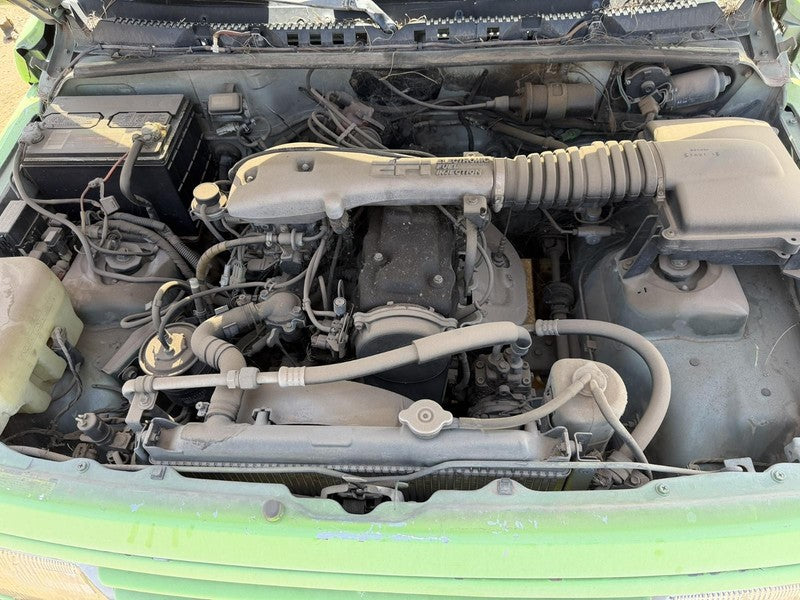 Used Air Cleaner Assembly fits: 1989 Suzuki Sidekick  Grade A