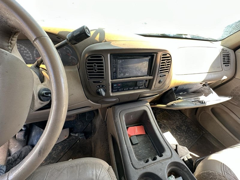 Used Transfer Case Assembly fits: 1999 Ford Expedition  Grade A