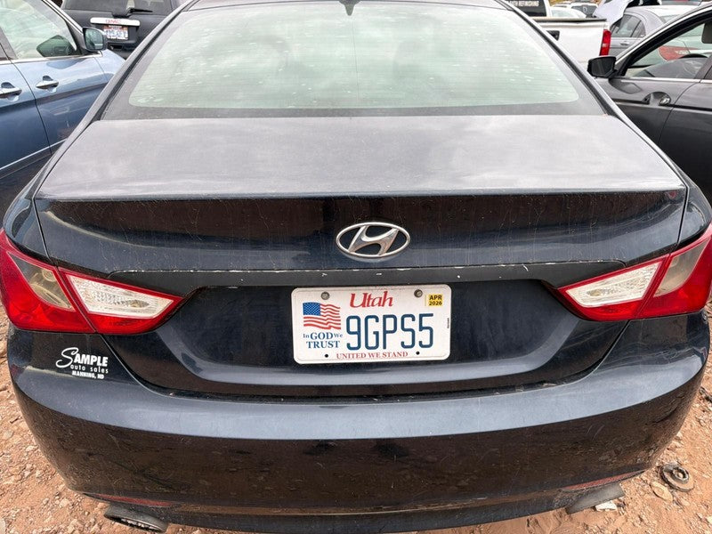 Used Deck Lid fits: 2011 Hyundai Sonata VIN C 8th digit w/o spoiler w/