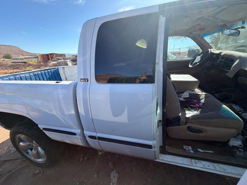 Used Rear Right Door Assembly Rear Side fits: 1999 Dodge 1500 PICKUP R
