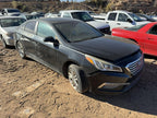 Used Right Headlight Assembly fits: 2015 Hyundai Sonata VIN 2 5th digi