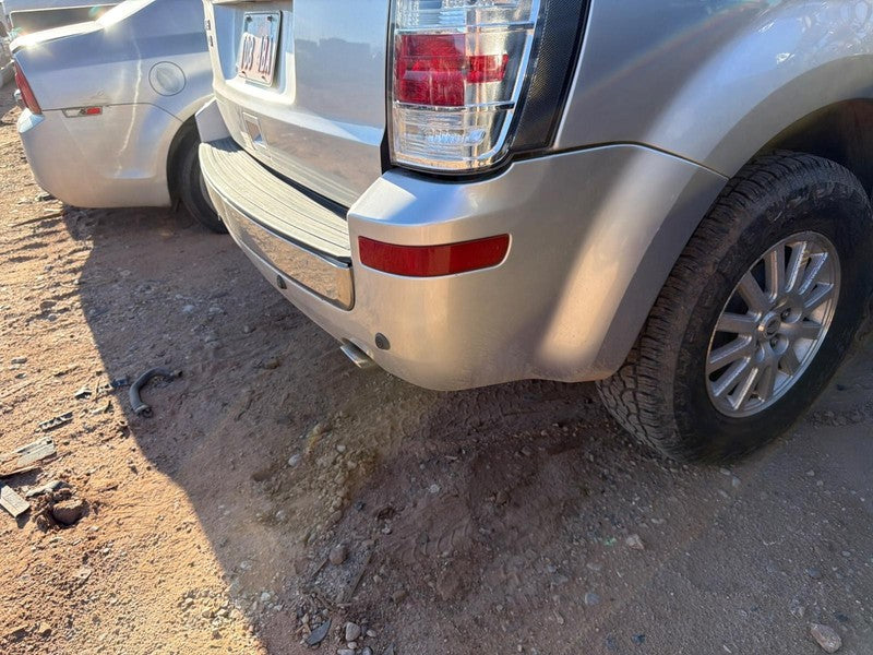 Used Rear Bumper Assembly Rear fits: 2010 Mercury Mariner VIN 3 8th di