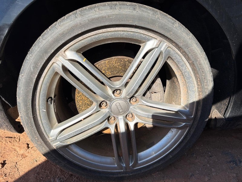 Used Wheel fits: 2011 Audi A6 19x8-1/2 5 triple spoke Grade A
