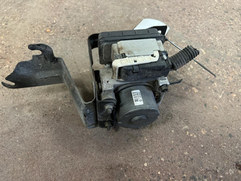 2004 MITSUBISHI ENDEAVOR ABS UNIT ID#: MR569716
