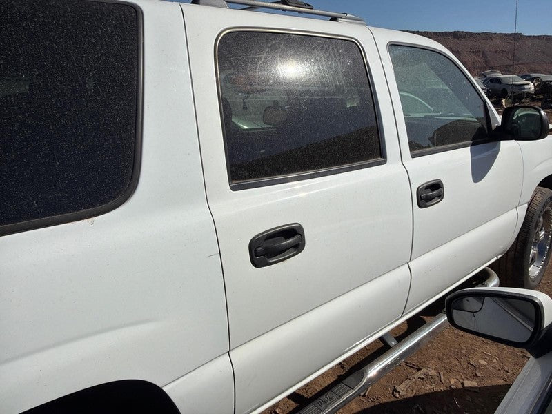 Used Rear Right Door Assembly Rear Side fits: 2006 Chevrolet Suburban 
