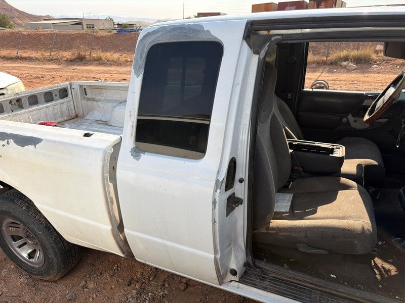Used Rear Right Door Assembly Rear Side fits: 2000 Ford Ranger R. priv