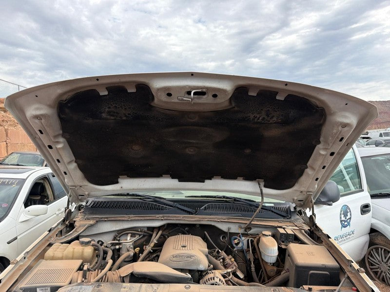 2004 Chevrolet Silverado 2500 Pickup Hood