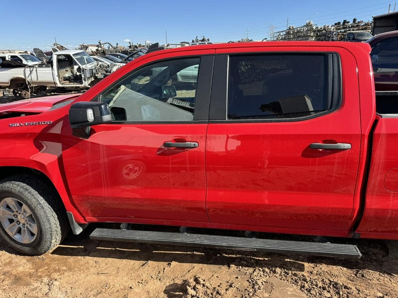 Used Rear Left Door Assembly Rear Side fits: 2019 Chevrolet Silverado 