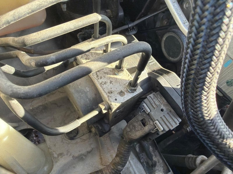 2009 - 2010 Toyota Corolla ABS Unit