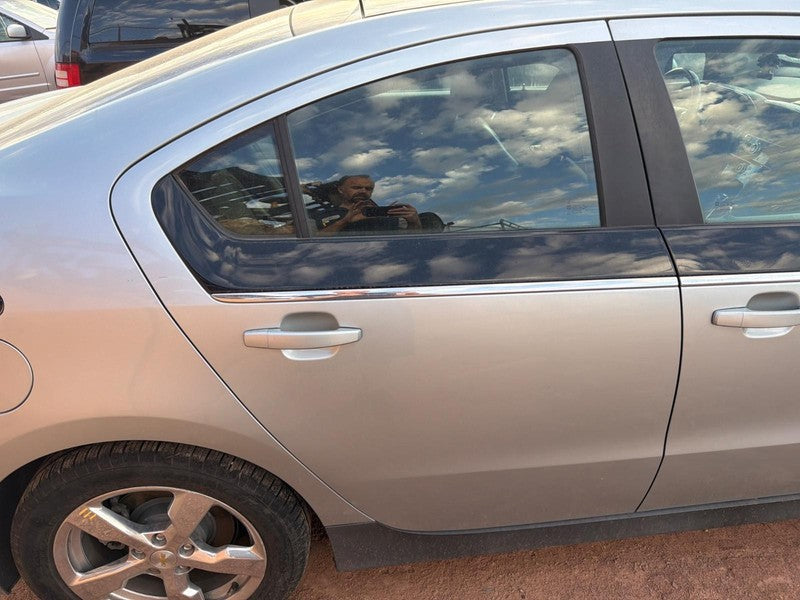 Used Rear Right Door Assembly Rear Side fits: 2011 Chevrolet Volt Rear