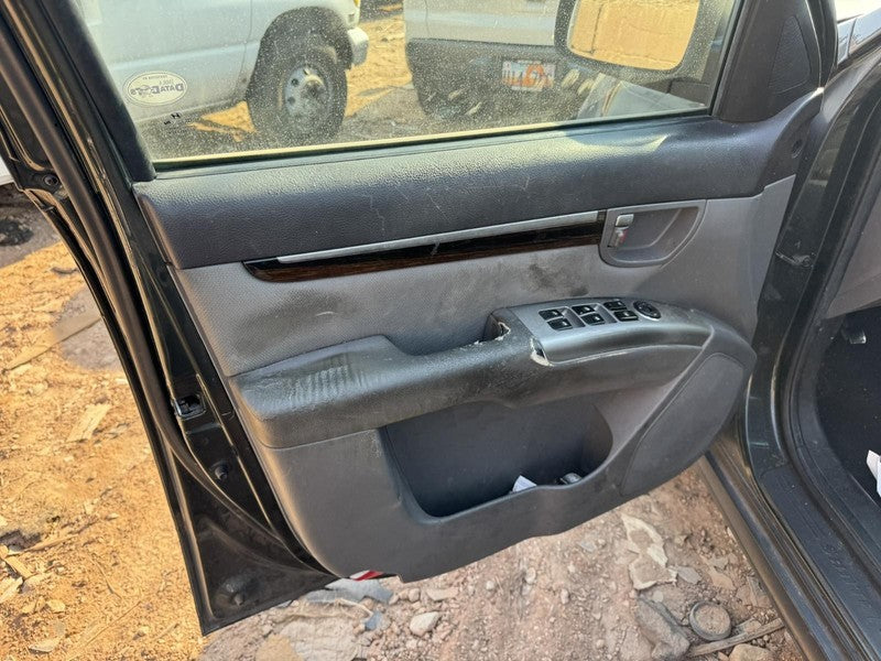 Used Radiator Core Support fits: 2012 Hyundai Santa fe assembly Grade 