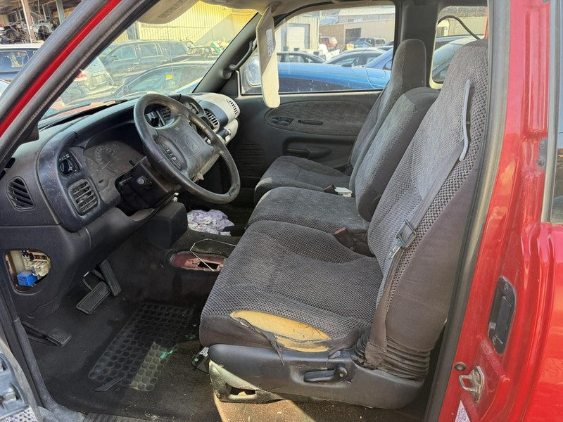 Used Front Left Door Assembly Front fits: 1999 Dodge 1500 PICKUP Quad 