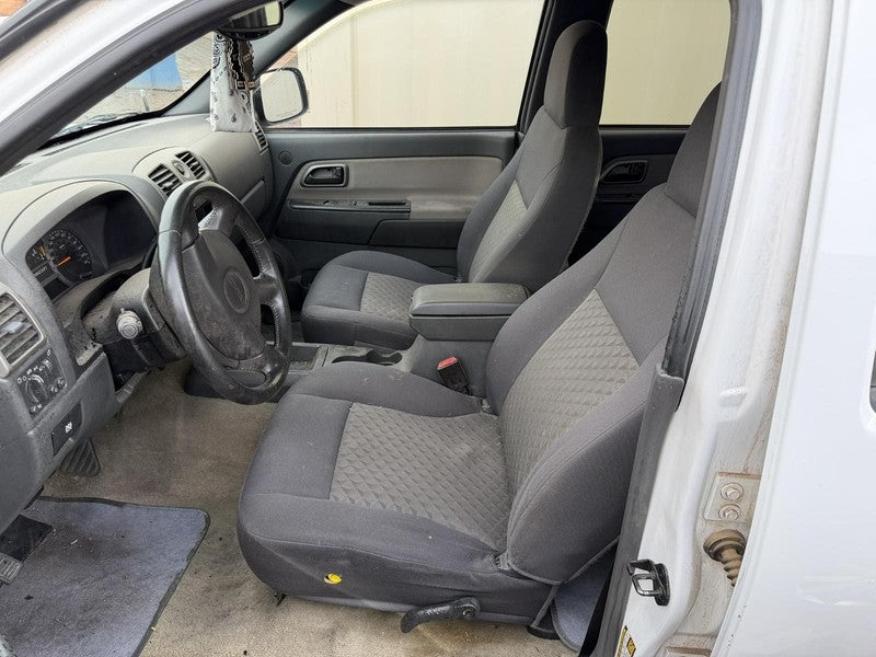Used Front Left Door Interior Trim Panel fits: 2005 Gmc Canyon Trim Pa