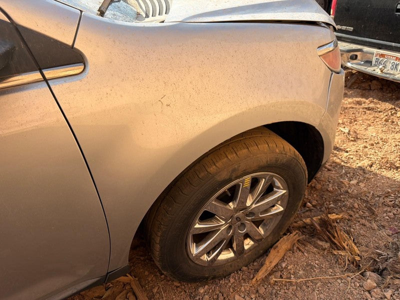 Used Front Right Fender fits: 2012 Ford Edge Front Right Grade A
