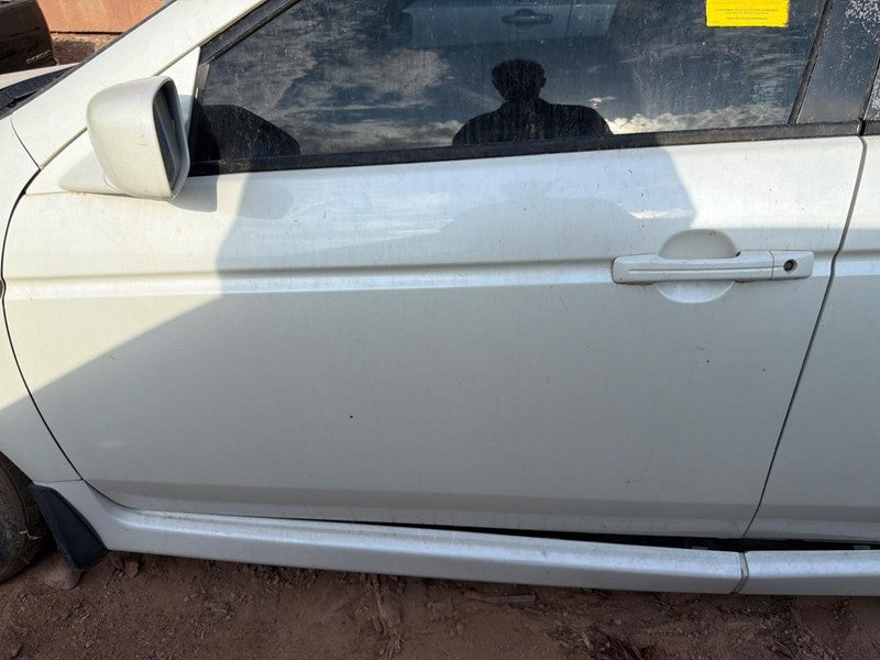 Used Front Left Door Assembly Front fits: 2006 Acura Tl electric Front