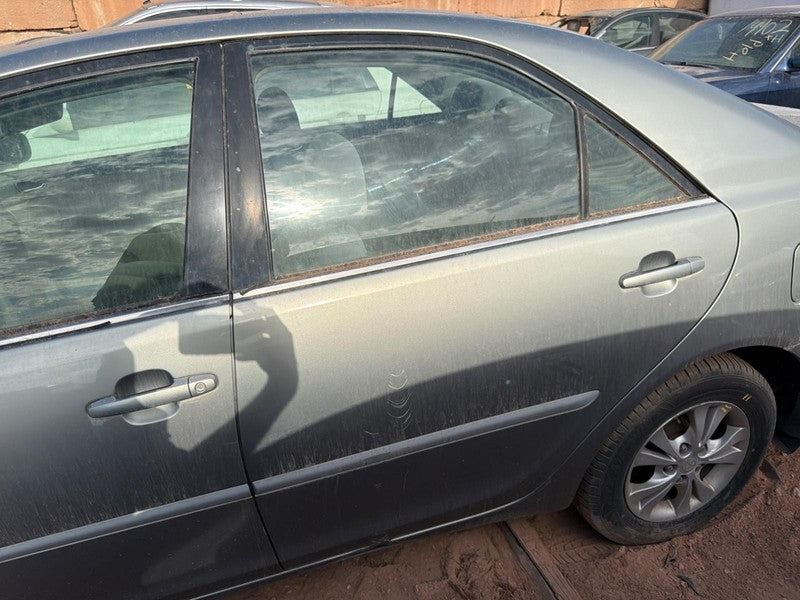 Used Rear Left Door Assembly Rear Side fits: 2005 Toyota Camry electri