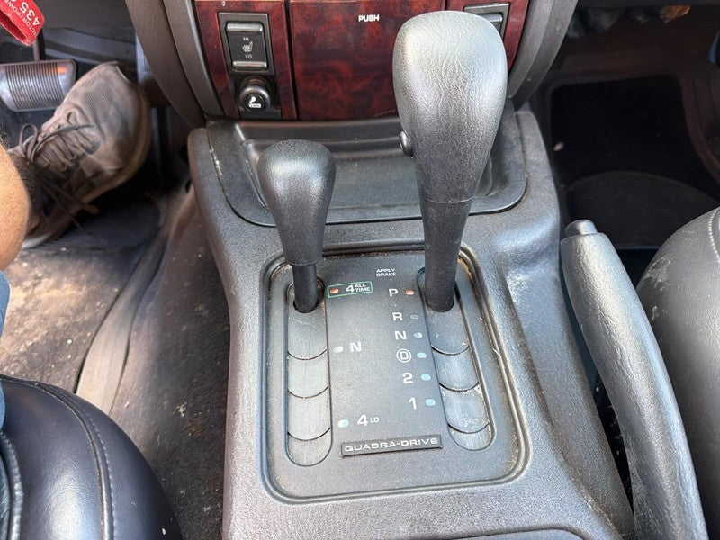 2000 Jeep Grand Cherokee Transmission Shift Lever Assembly