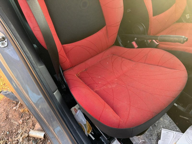 Used Front Right Seat Front fits: 2015 Smart  bucket manual Passion cl