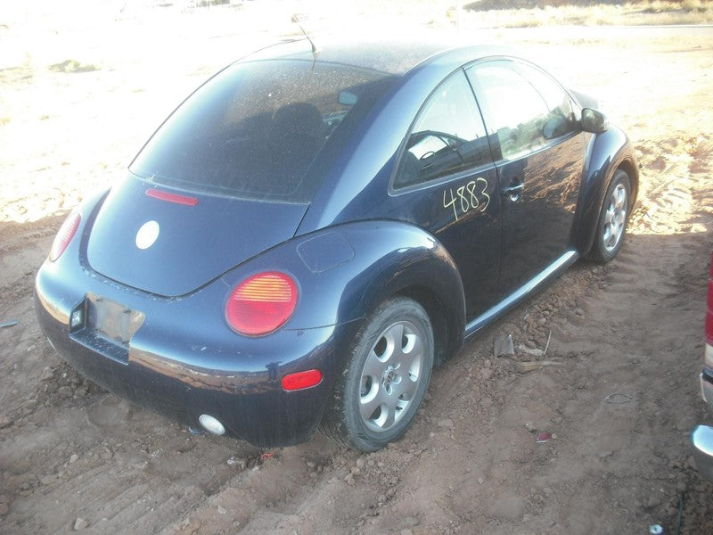 Used Wheel fits: 2003 Volkswagen Beetle 16x6-1/2 alloy 6 curved spoke 