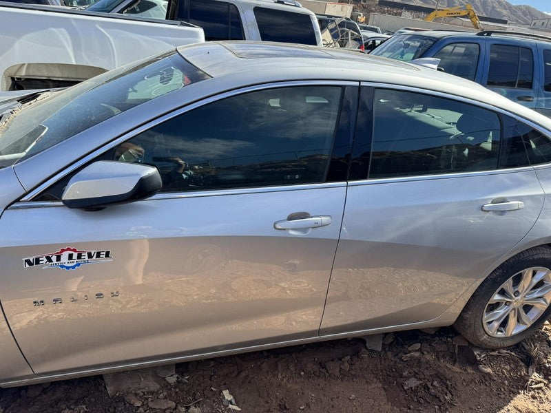 Used Left Outer Tail Light Assembly fits: 2019 Chevrolet Malibu quarte