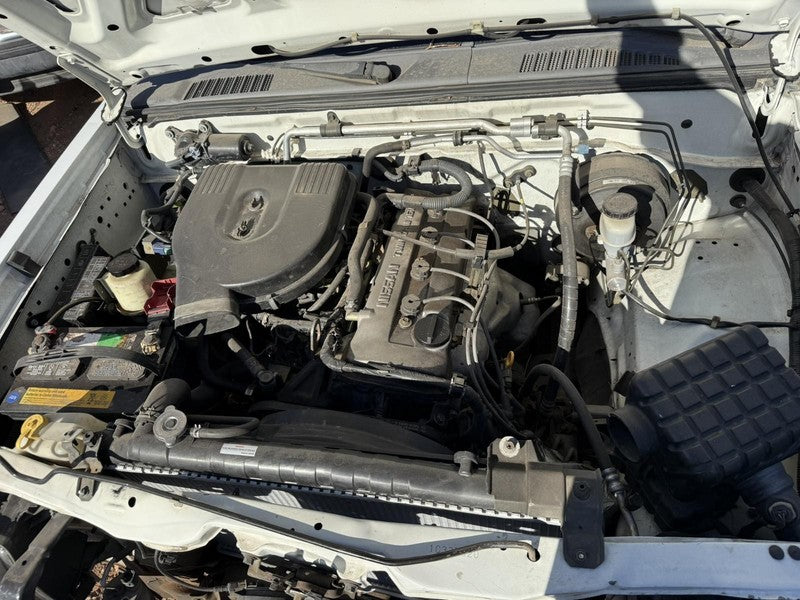 Used Air Cleaner Assembly fits: 2001 Nissan Frontier 4 cylinder Grade 