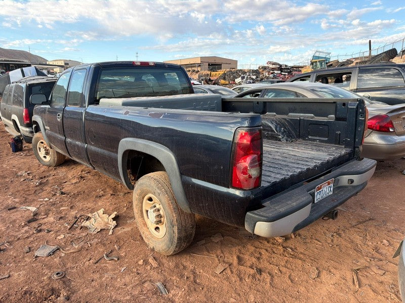 Used Hood fits: 2005 Chevrolet Silverado 2500 pickup classic style cre