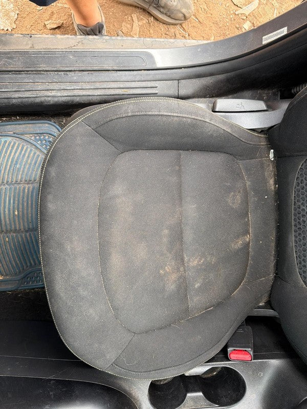 Used Front Right Seat Front fits: 2014 Kia Soul air bag cloth manual F