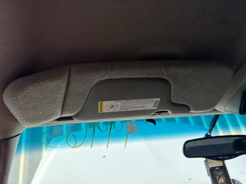 Used Left Sun Visor fits: 2001 Chevrolet Silverado 1500 pickup Left Gr