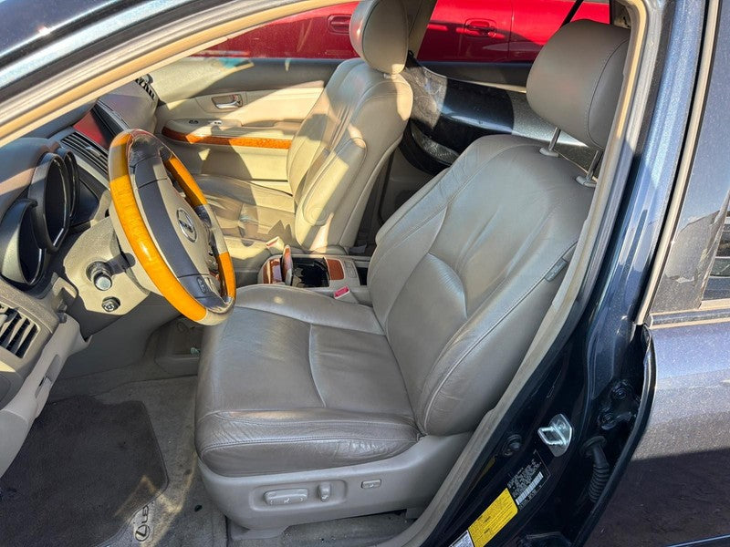 2004 Lexus RX330 Driver Side Front Seat