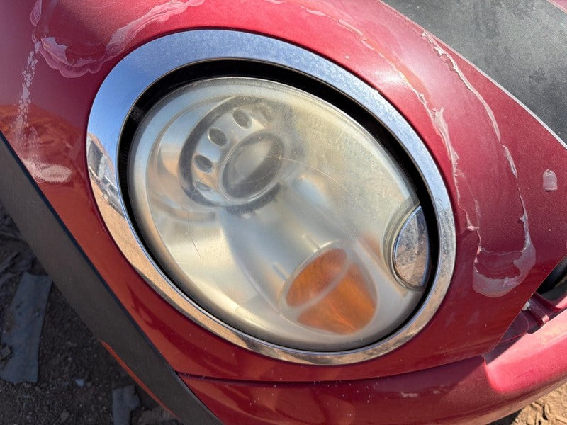 Used Right Headlight Assembly fits: 2007 Mini COOPER HT halogen yellow