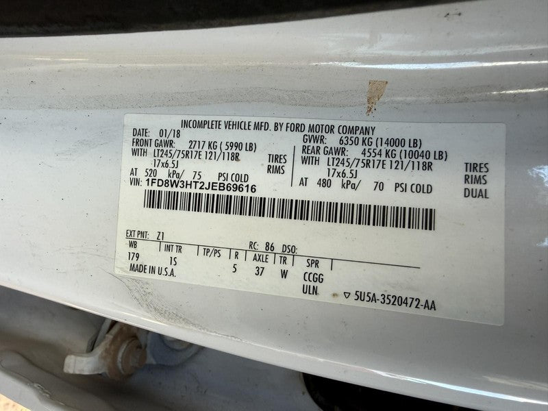 Used Rear Left Door Assembly Rear Side fits: 2018 Ford F350SD PICKUP C